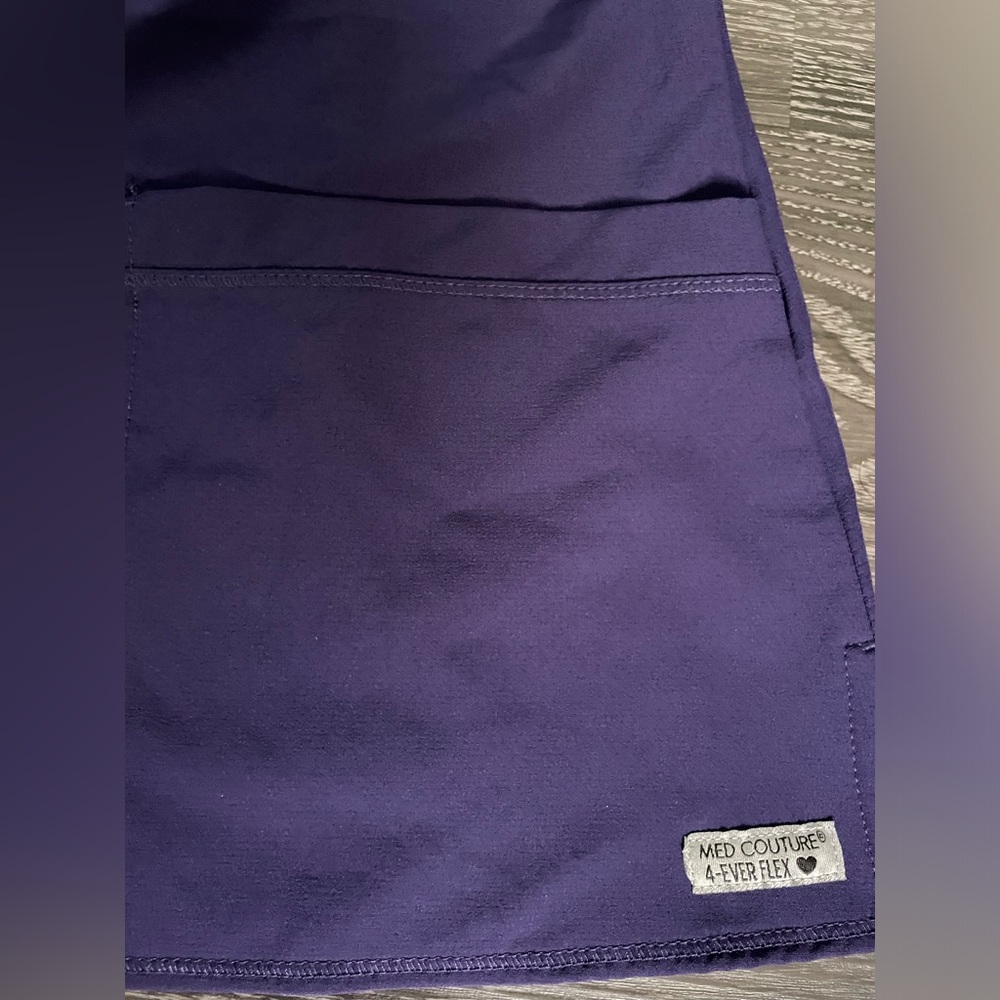 Scrub top 👩‍⚕️ - Picture 4 of 5